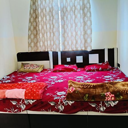 Jai Hanuman Guest House Palsana  Ngoại thất bức ảnh