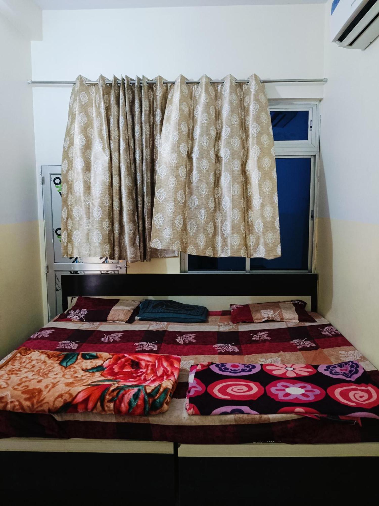 Jai Hanuman Guest House Palsana  Ngoại thất bức ảnh